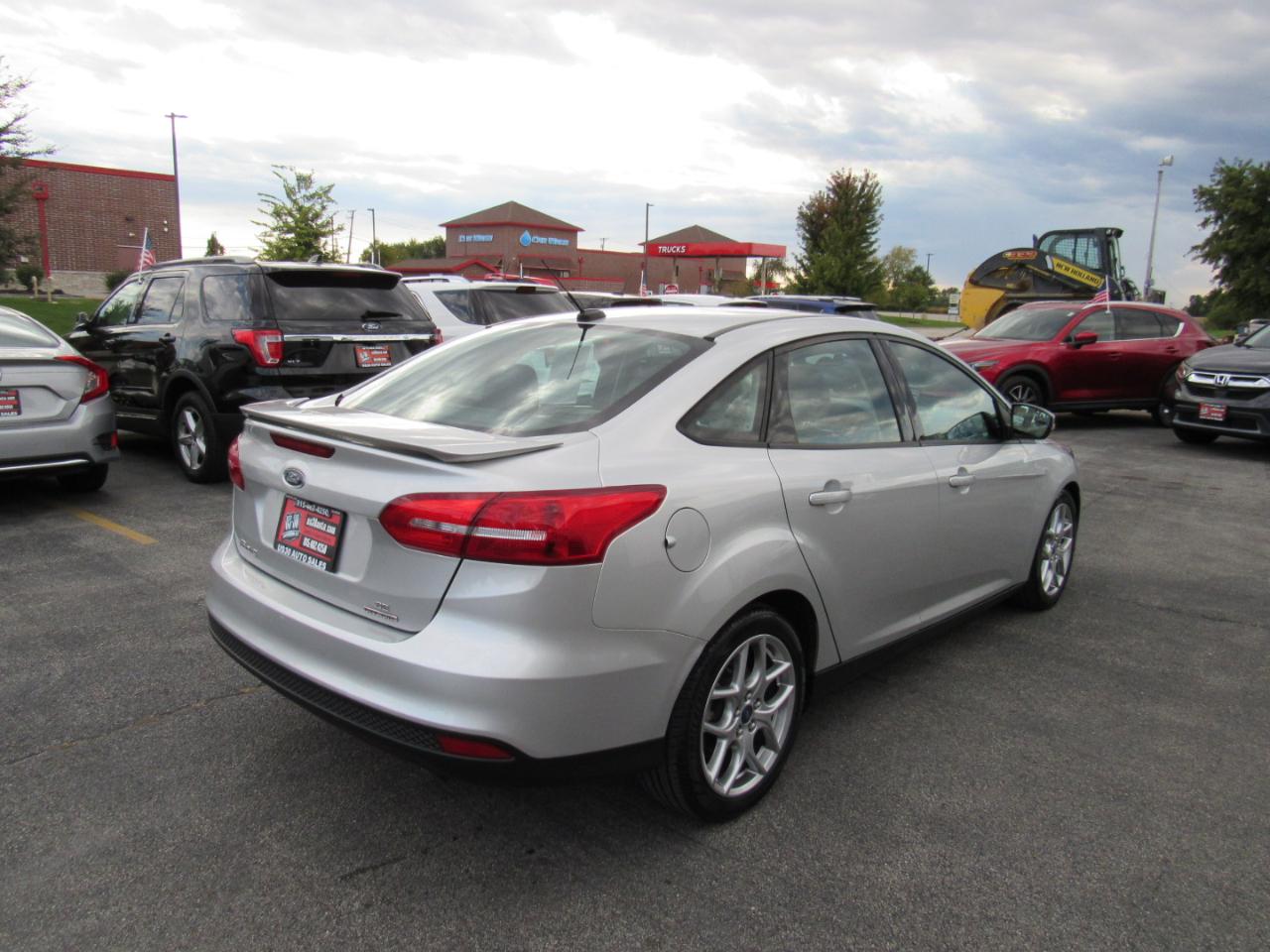 Ford Focus 4dr Sdn SE 2015