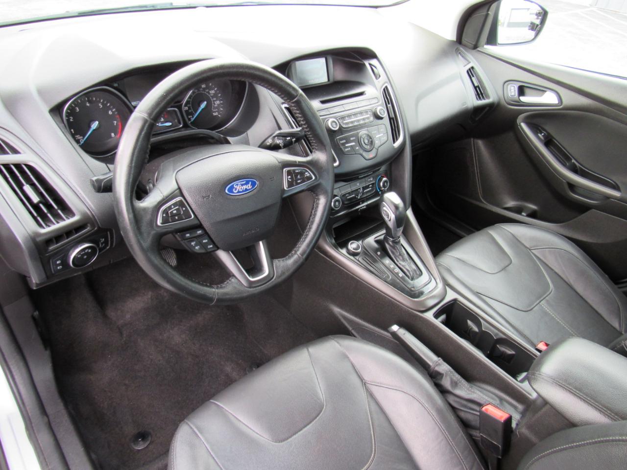 Ford Focus 4dr Sdn SE 2015
