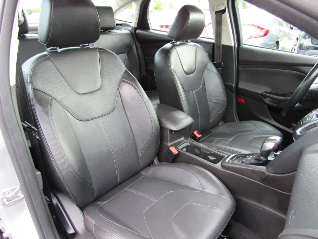 Ford Focus 4dr Sdn SE 2015