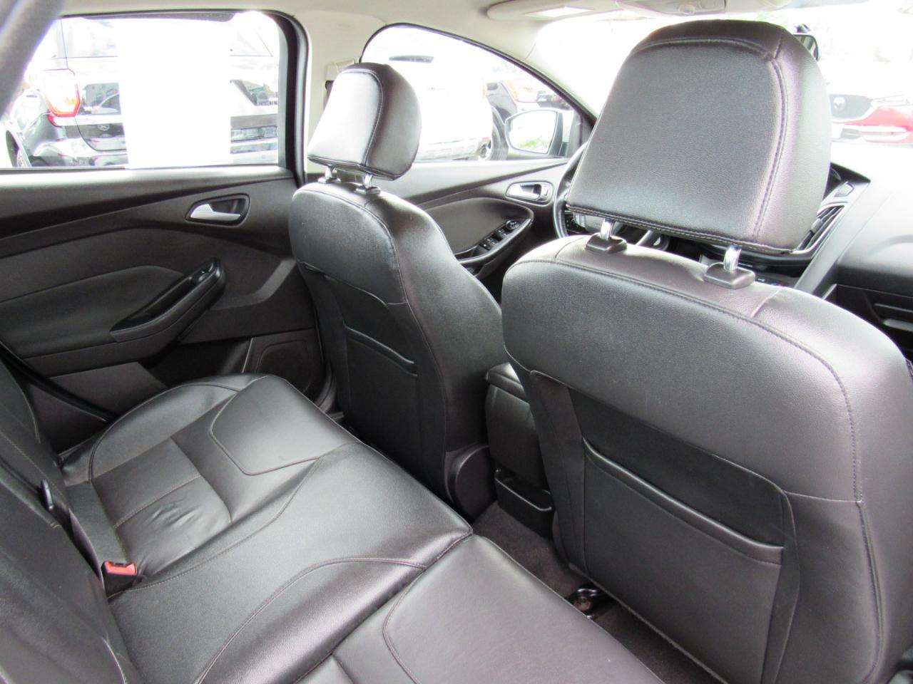 Ford Focus 4dr Sdn SE 2015