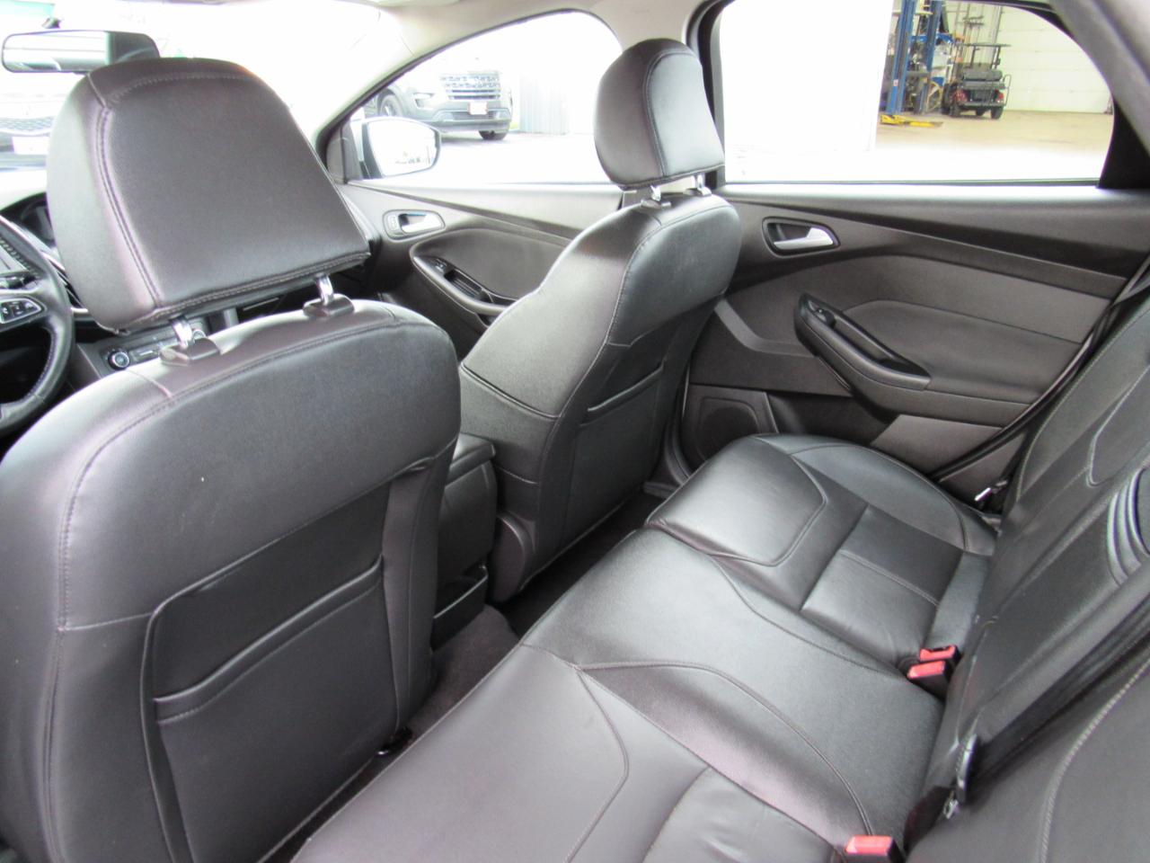 Ford Focus 4dr Sdn SE 2015