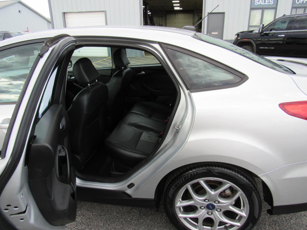 Ford Focus 4dr Sdn SE 2015