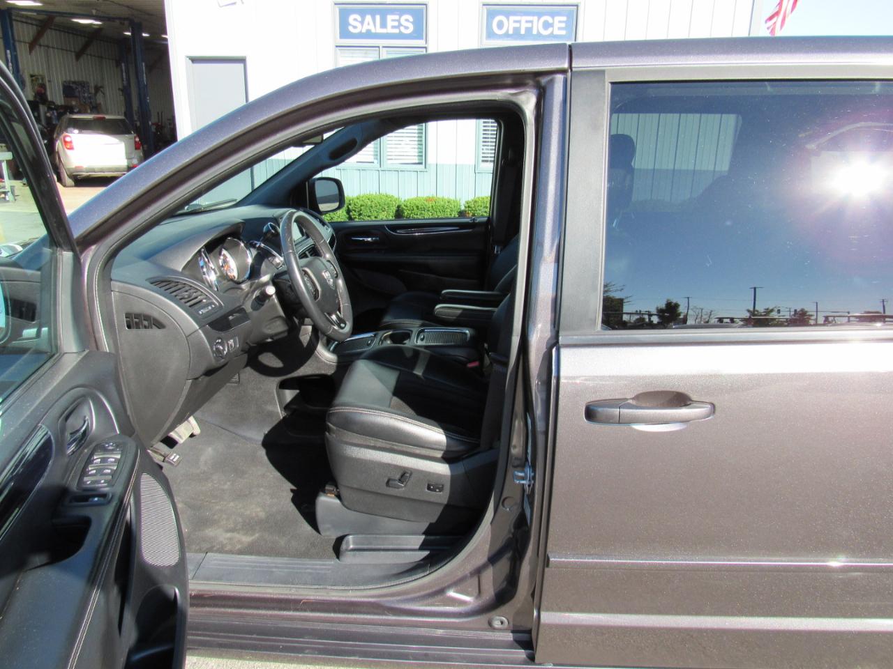 Dodge Grand Caravan 4dr Wgn SXT Plus 2015