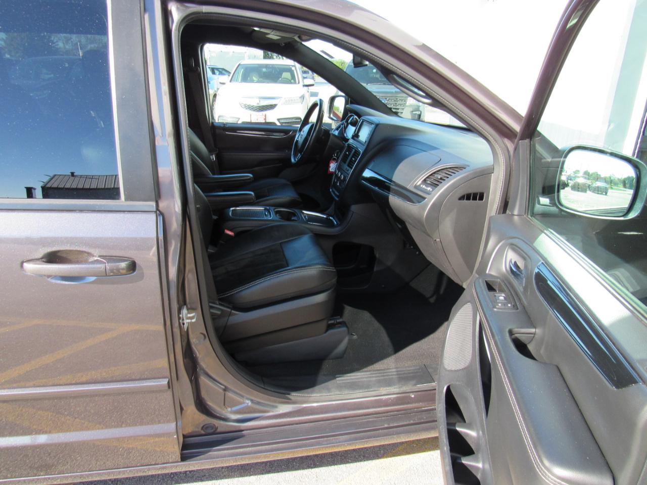 Dodge Grand Caravan 4dr Wgn SXT Plus 2015