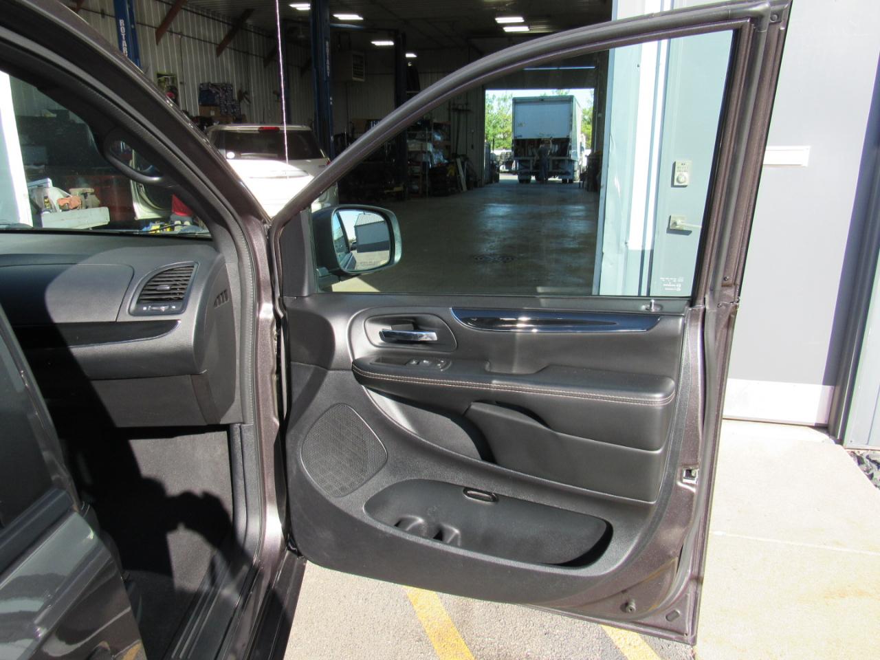 Dodge Grand Caravan 4dr Wgn SXT Plus 2015