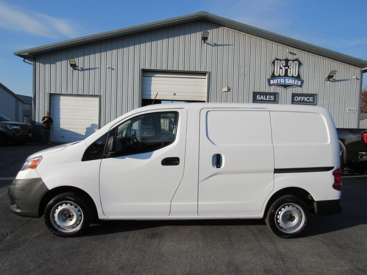 Nissan NV200 I4 SV 2013