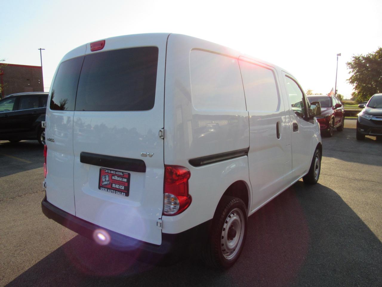 Nissan NV200 I4 SV 2013