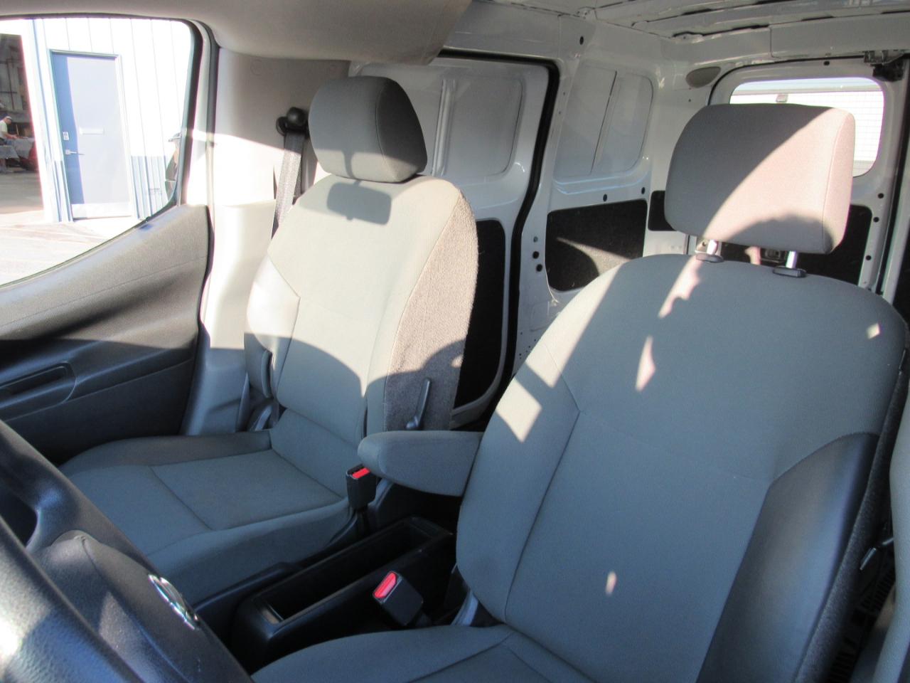 Nissan NV200 I4 SV 2013