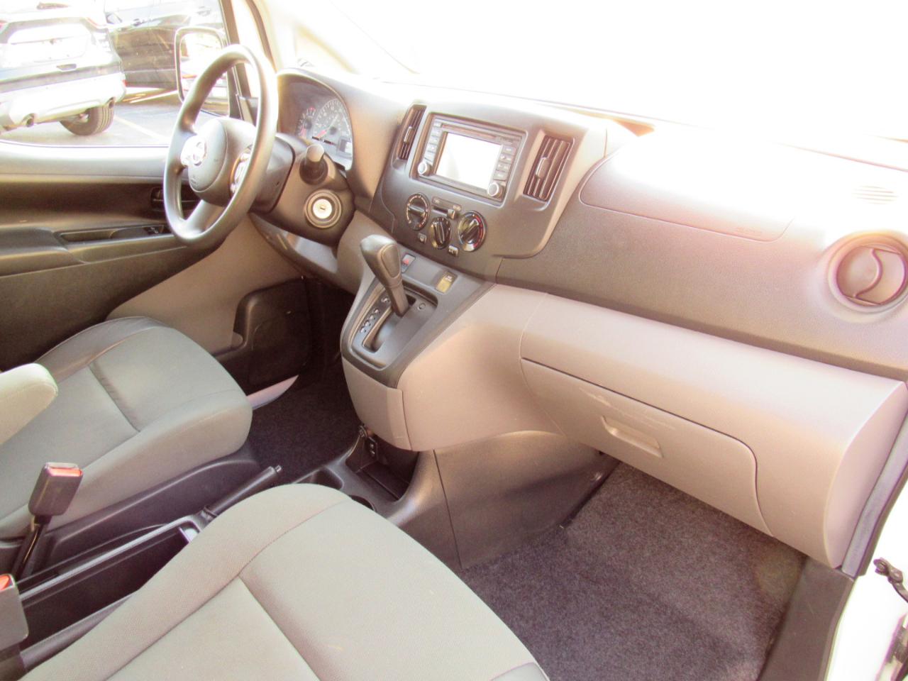 Nissan NV200 I4 SV 2013