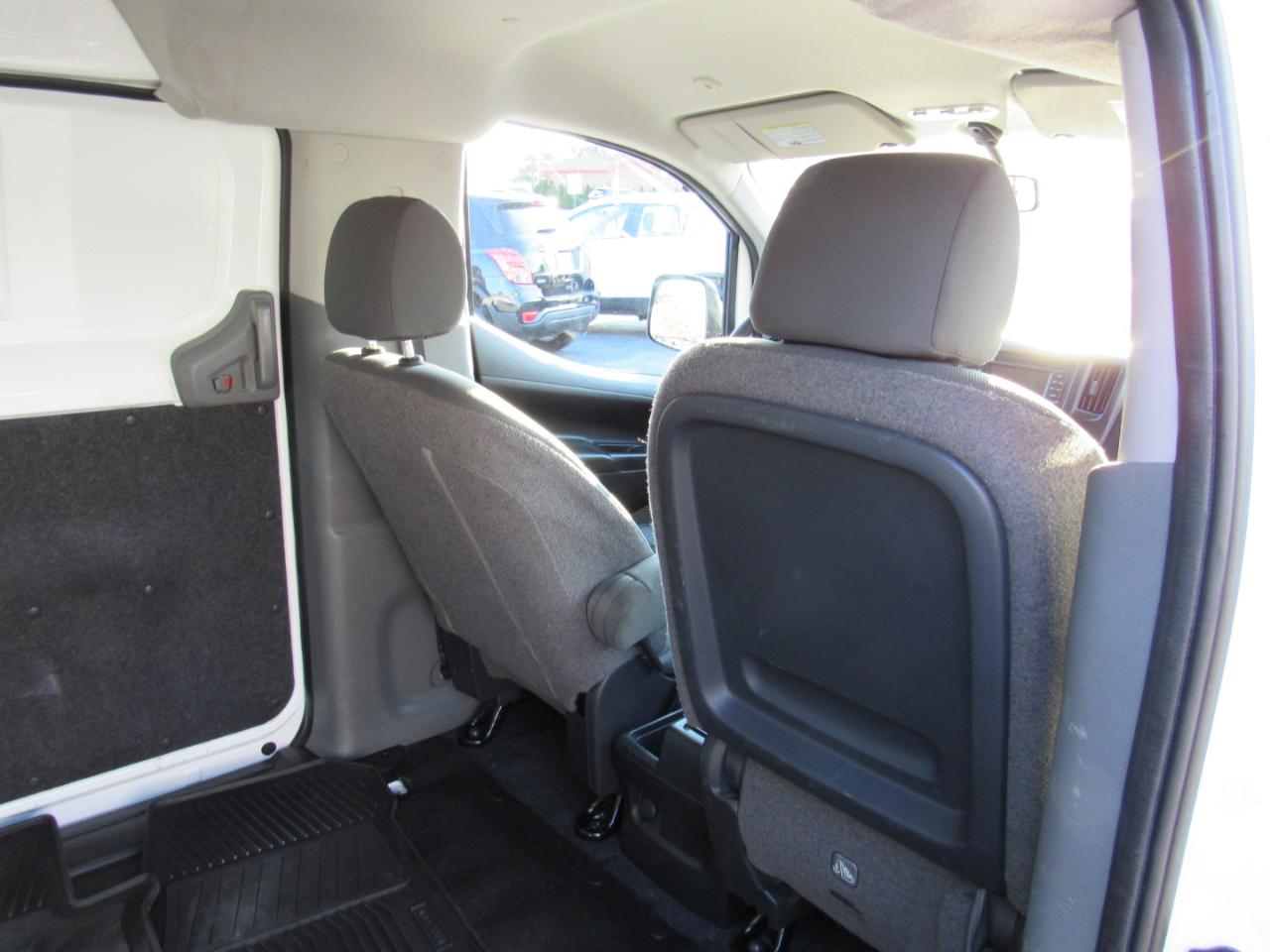 Nissan NV200 I4 SV 2013