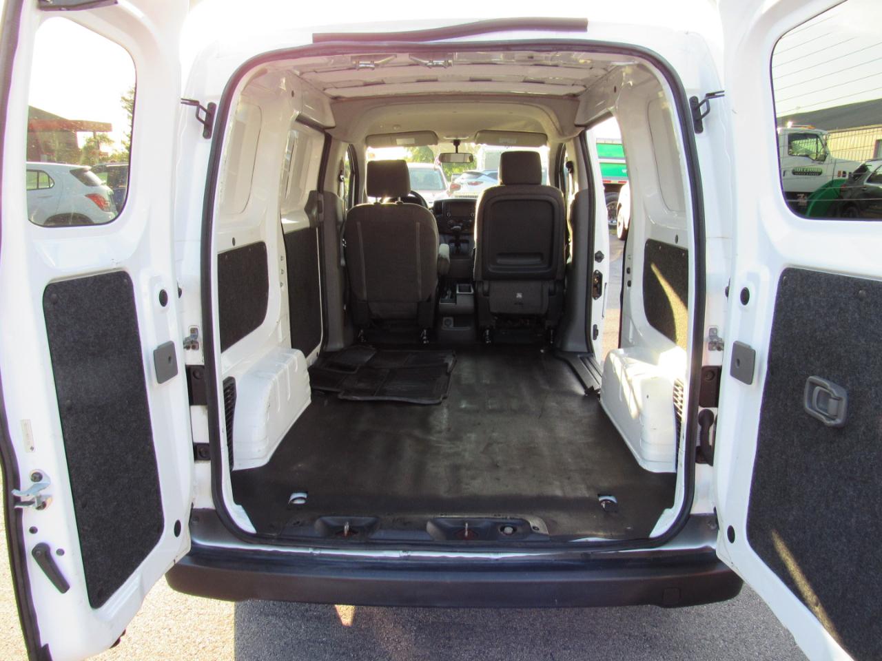Nissan NV200 I4 SV 2013