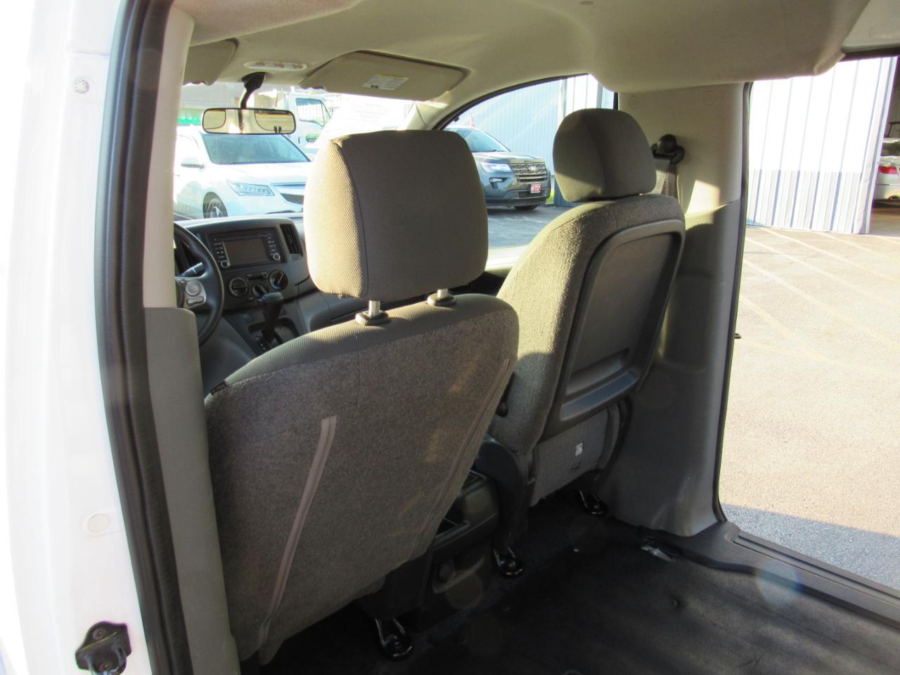 Nissan NV200 I4 SV 2013