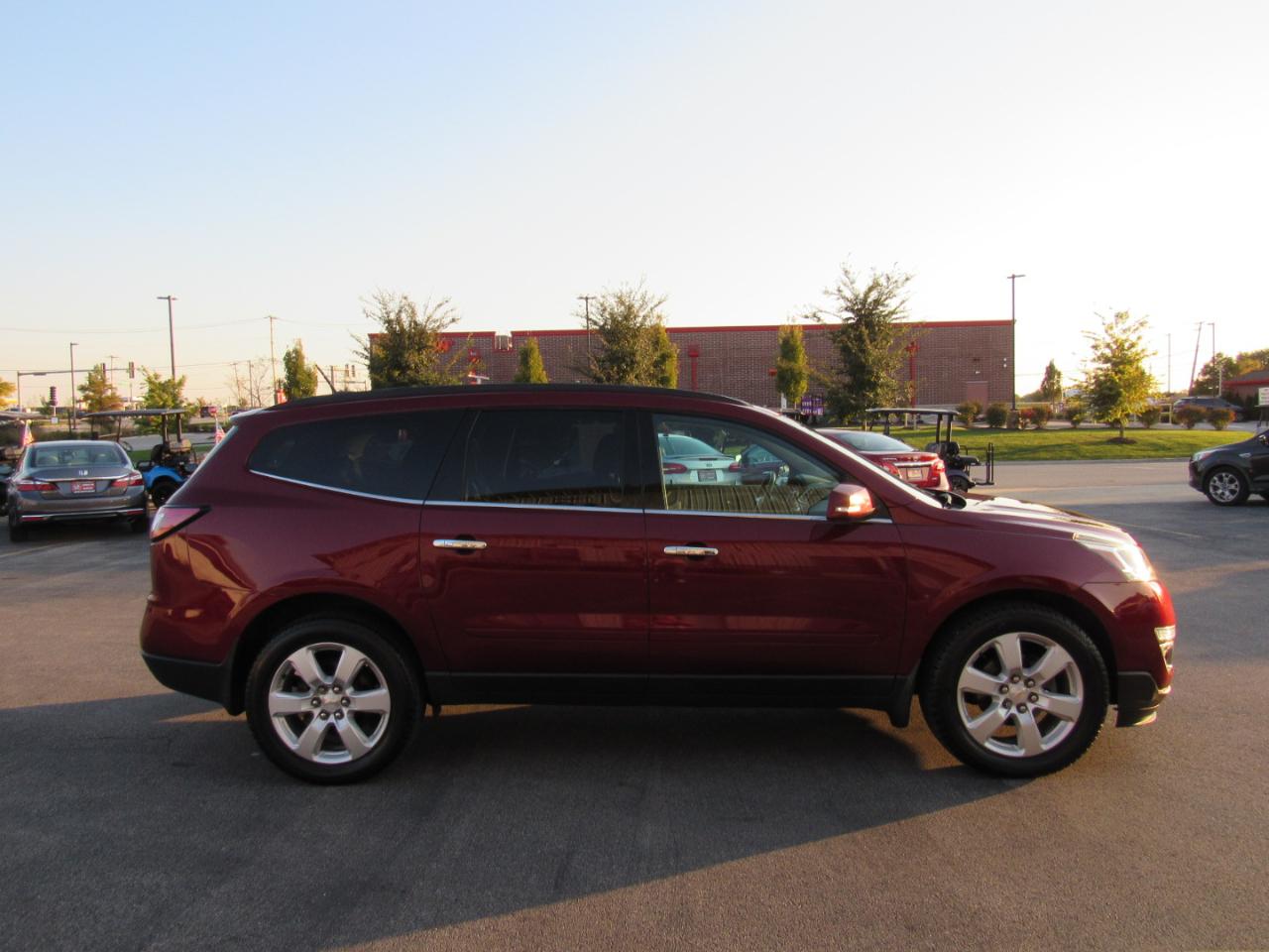 Chevrolet Traverse AWD 4dr LT w/1LT 2017