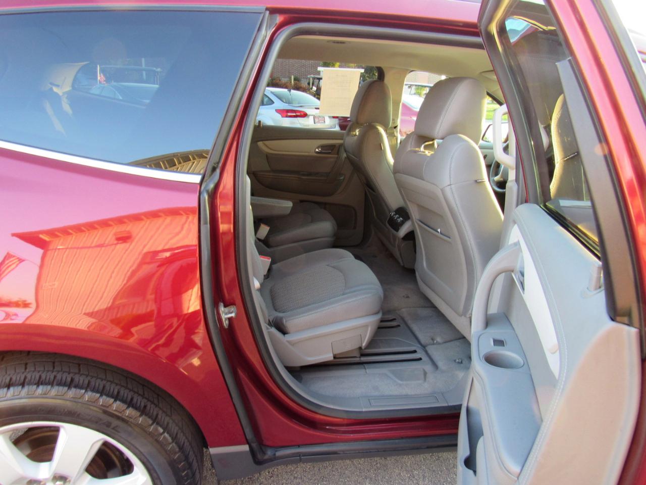 Chevrolet Traverse AWD 4dr LT w/1LT 2017