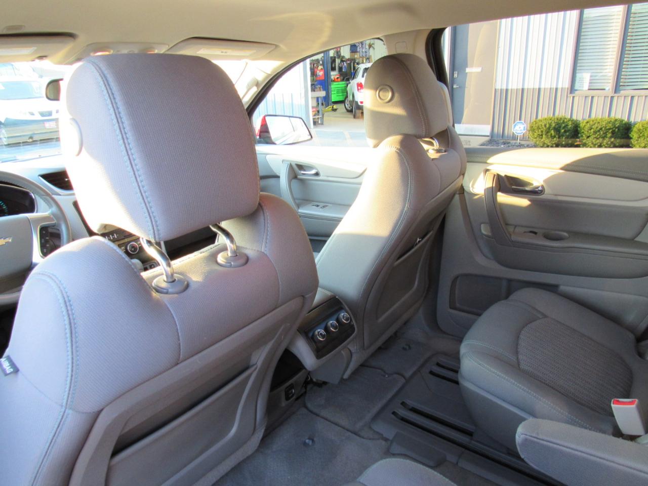 Chevrolet Traverse AWD 4dr LT w/1LT 2017