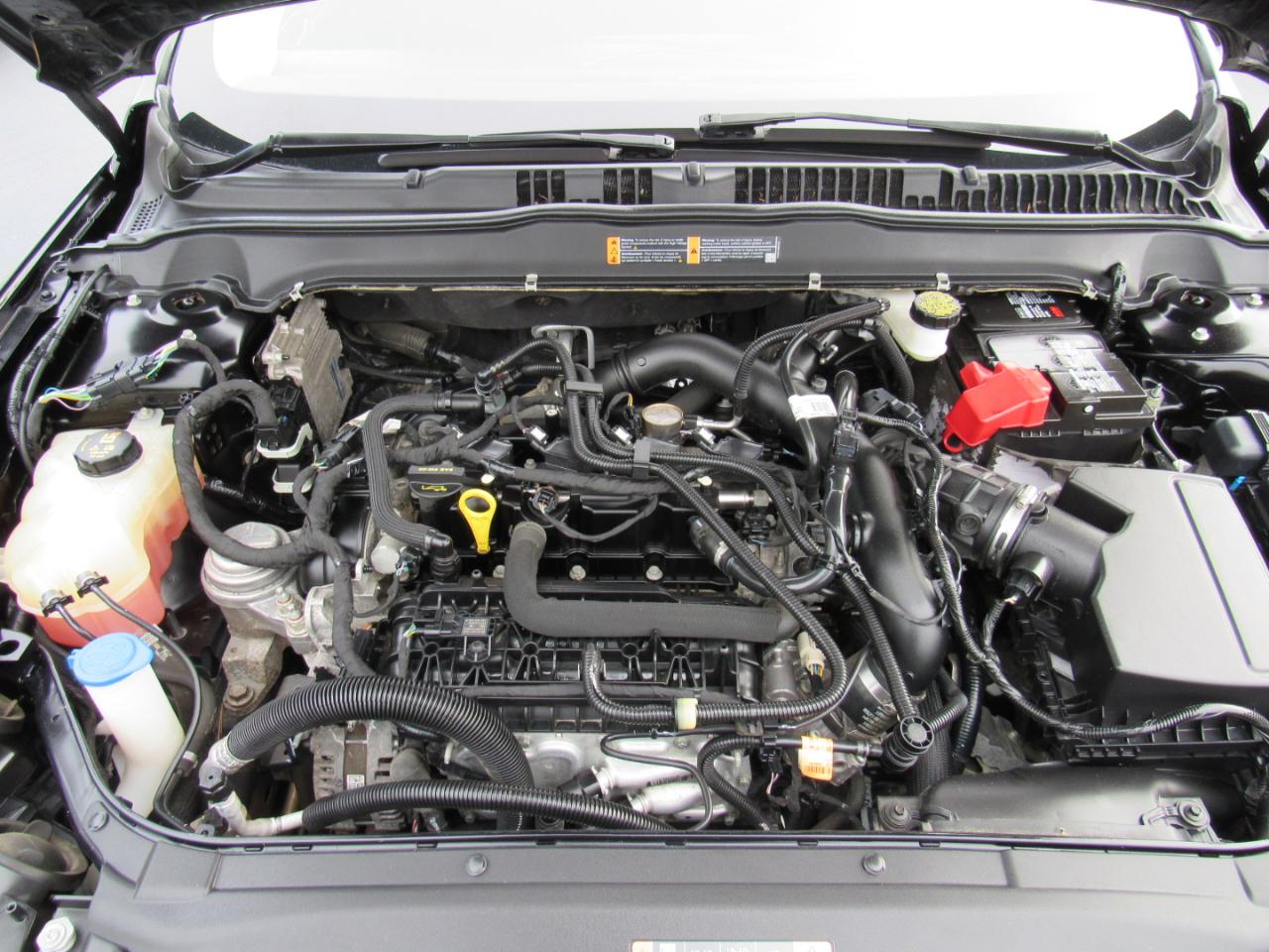 Ford Fusion SE FWD 2020