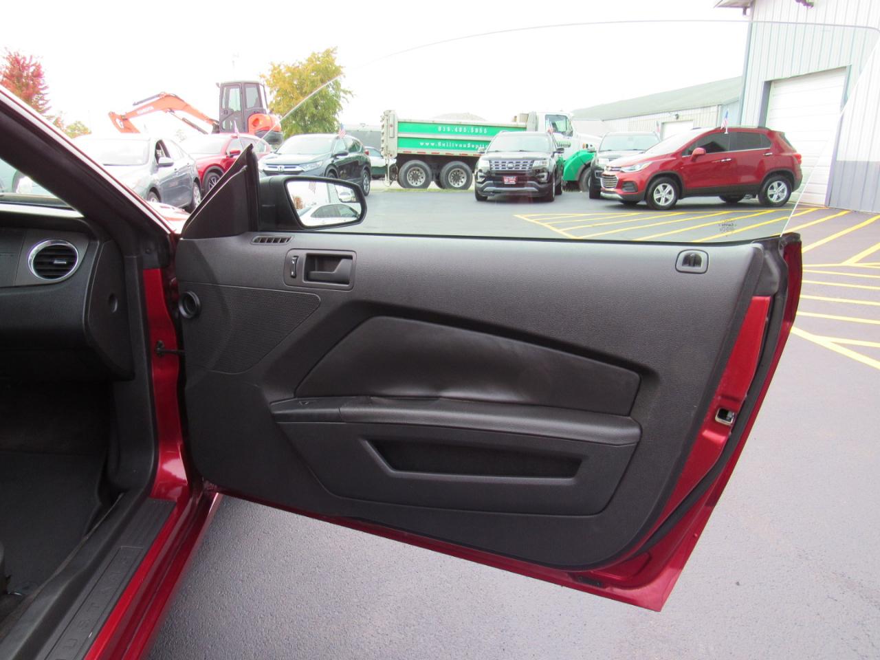 Ford Mustang 2dr Conv V6 2014