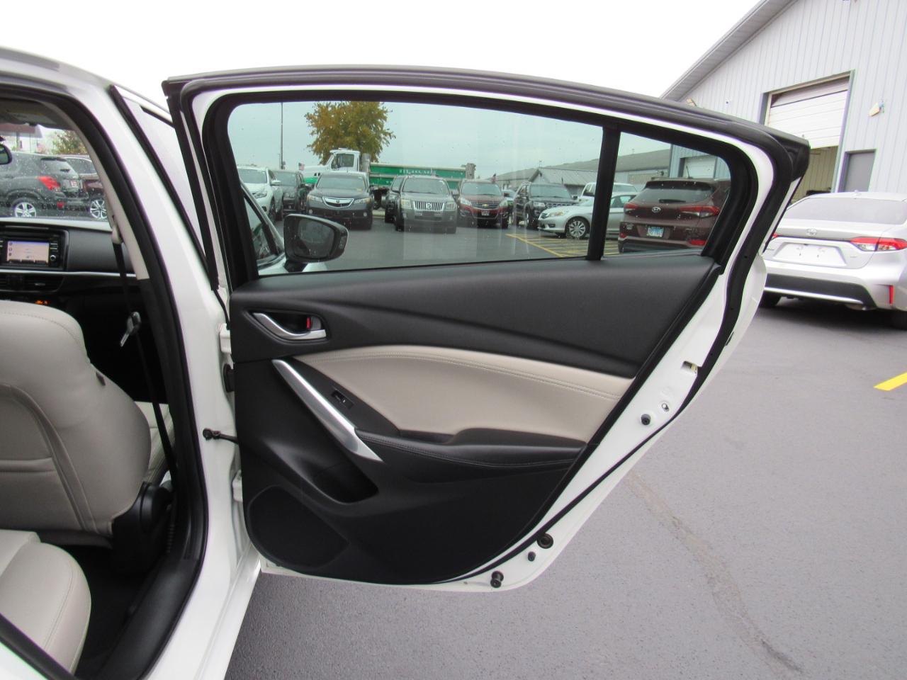 Mazda MAZDA6 4dr Sdn Auto i Touring 2015