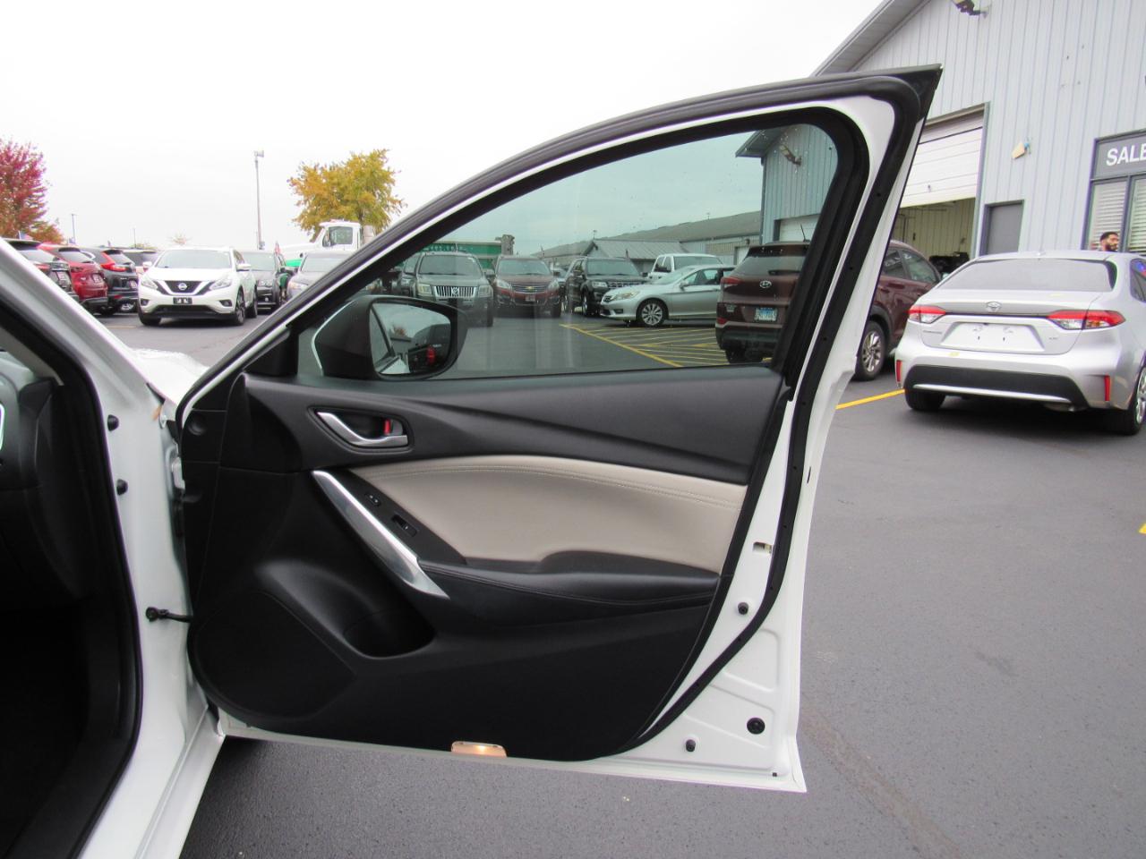Mazda MAZDA6 4dr Sdn Auto i Touring 2015