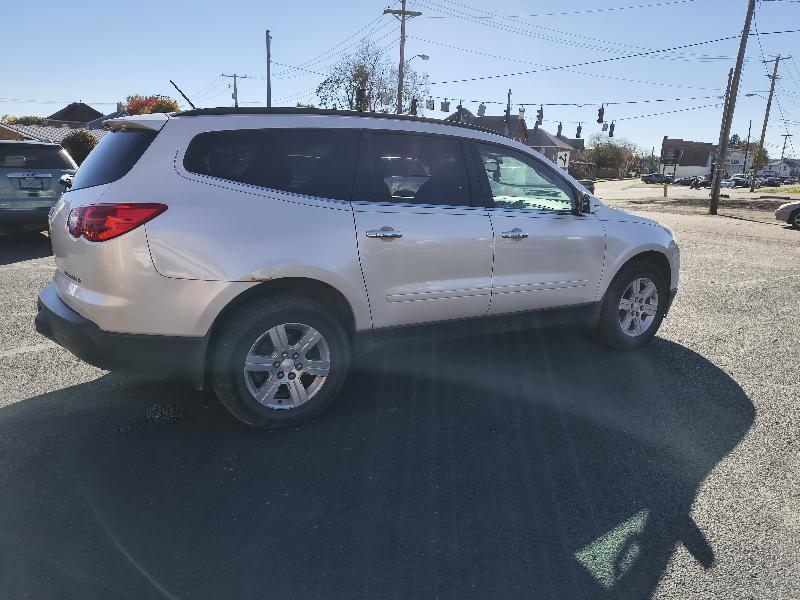 Chevrolet Traverse 2LT AWD 2012