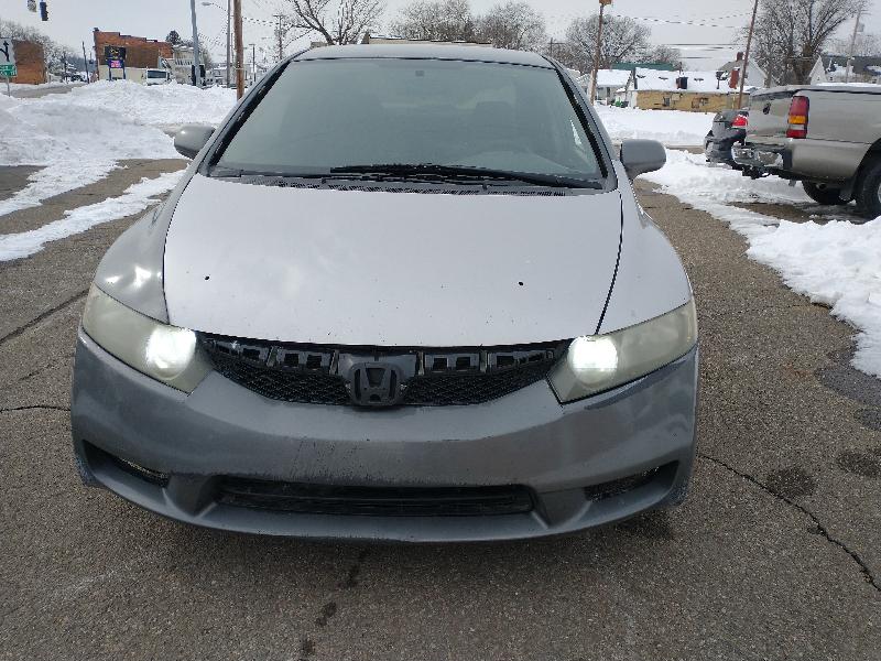 Honda Civic LX Sedan 5-Speed AT 2009