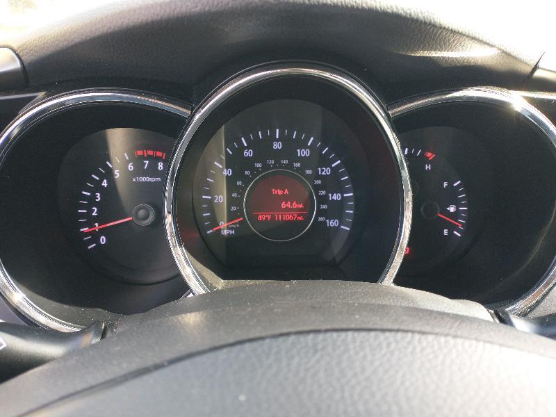 Kia Optima LX MT 2013