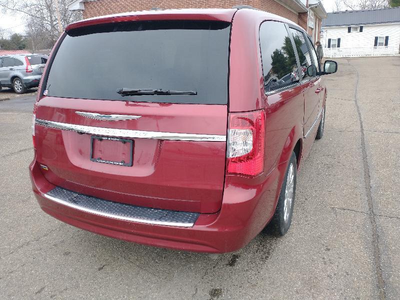 Chrysler Town & Country Touring 2016