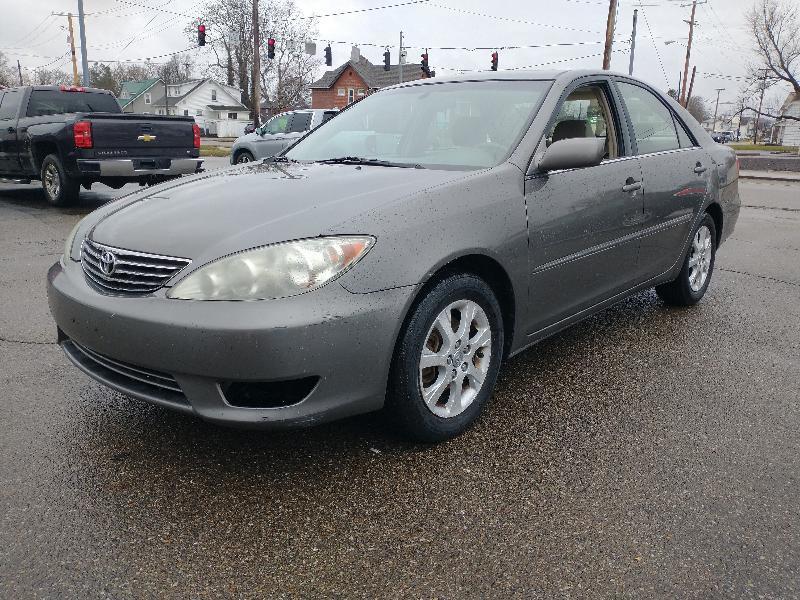 Toyota Camry LE V6 2005