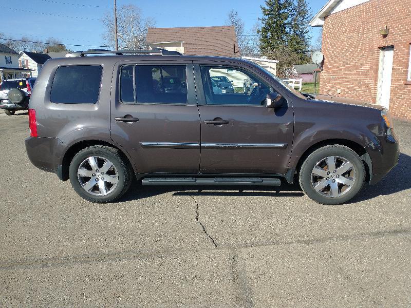 Honda Pilot Touring 4WD 5-Spd AT with DVD 2013