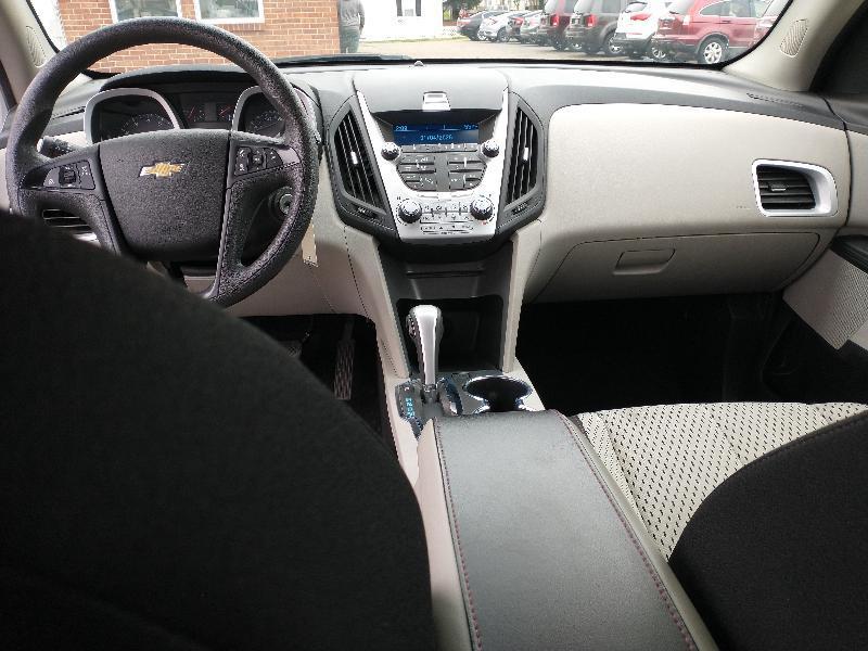Chevrolet Equinox LS AWD 2012