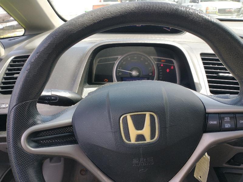 Honda Civic LX Sedan 5-Speed AT 2009