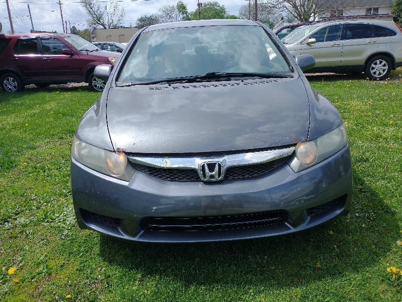 Honda Civic LX Sedan 5-Speed AT 2009