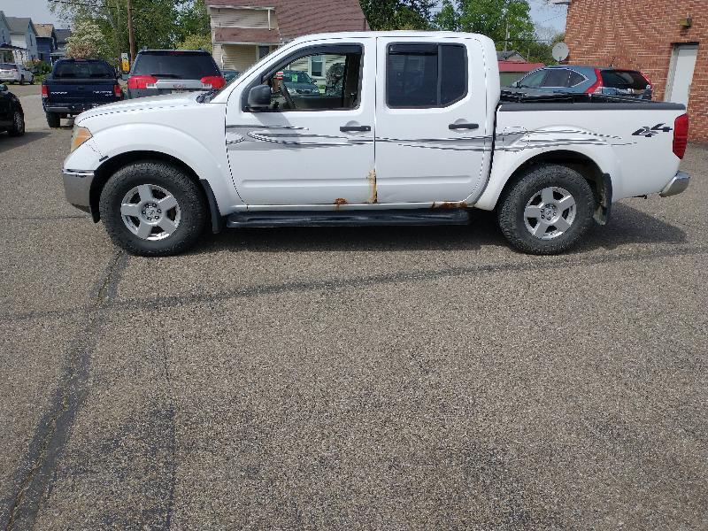 Nissan Frontier LE Crew Cab 4WD 2008