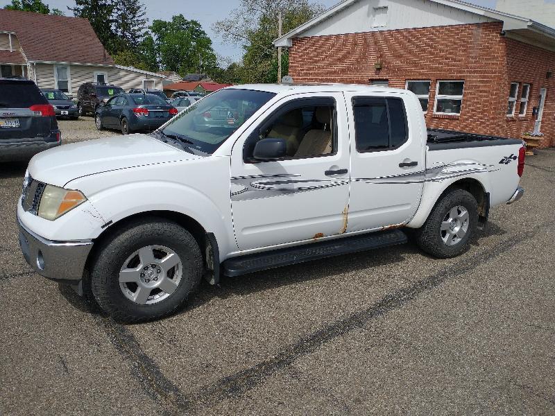 Nissan Frontier LE Crew Cab 4WD 2008