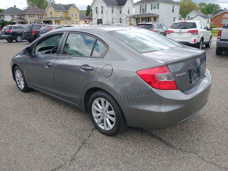 Honda Civic EX Sedan 5-Speed AT 2012