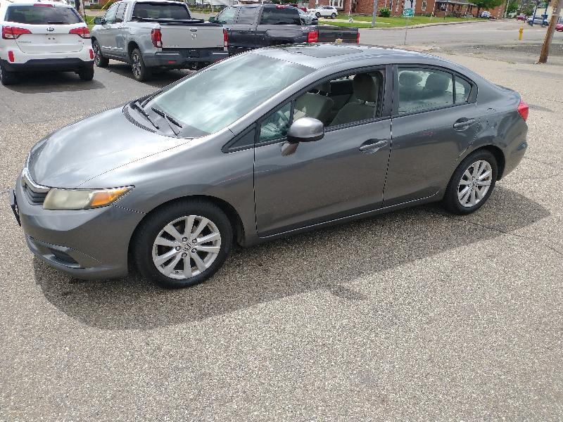 Honda Civic EX Sedan 5-Speed AT 2012