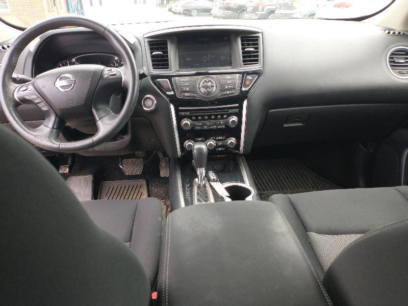 Nissan Pathfinder Platinum 4WD 2017