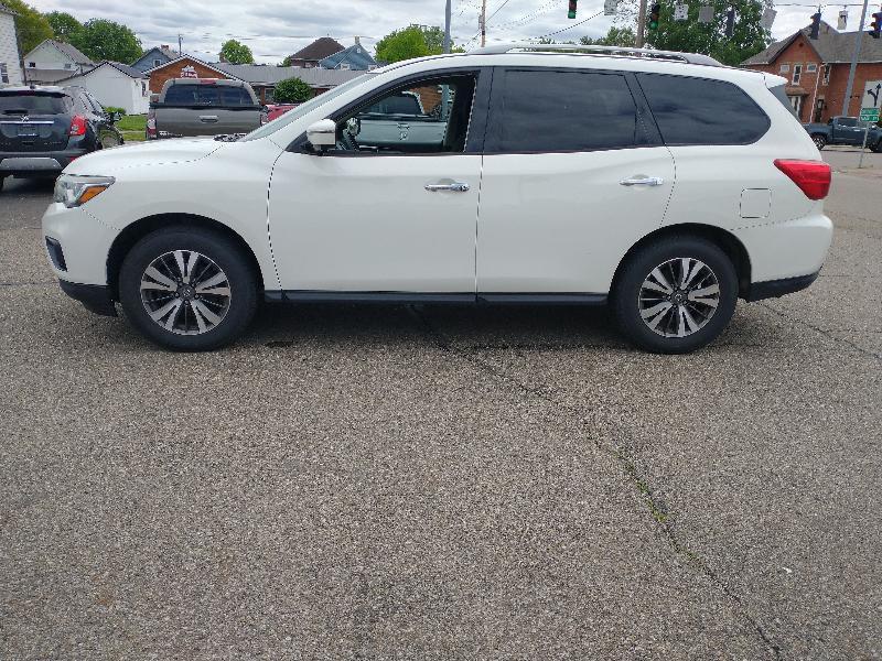 Nissan Pathfinder Platinum 4WD 2017