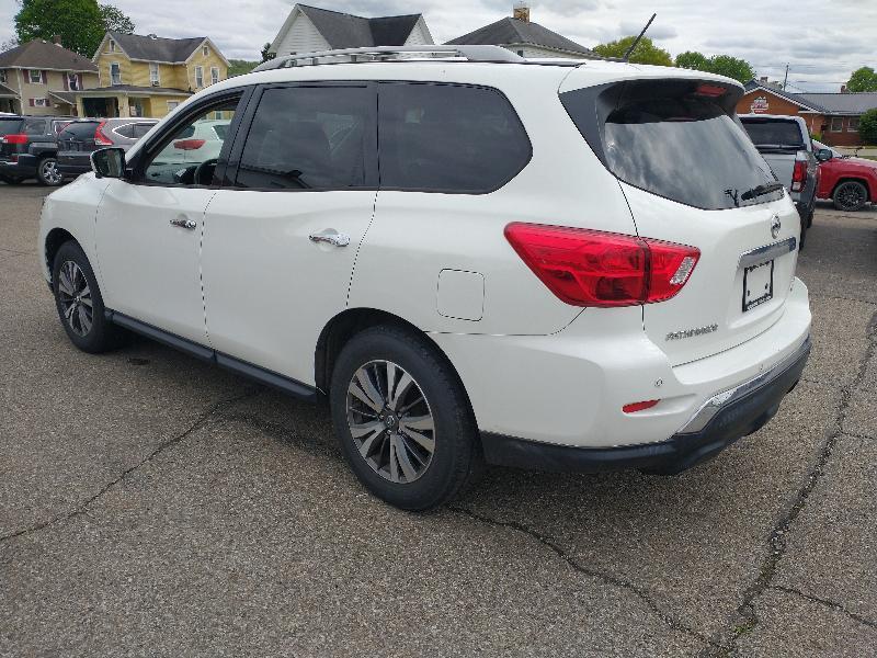 Nissan Pathfinder Platinum 4WD 2017