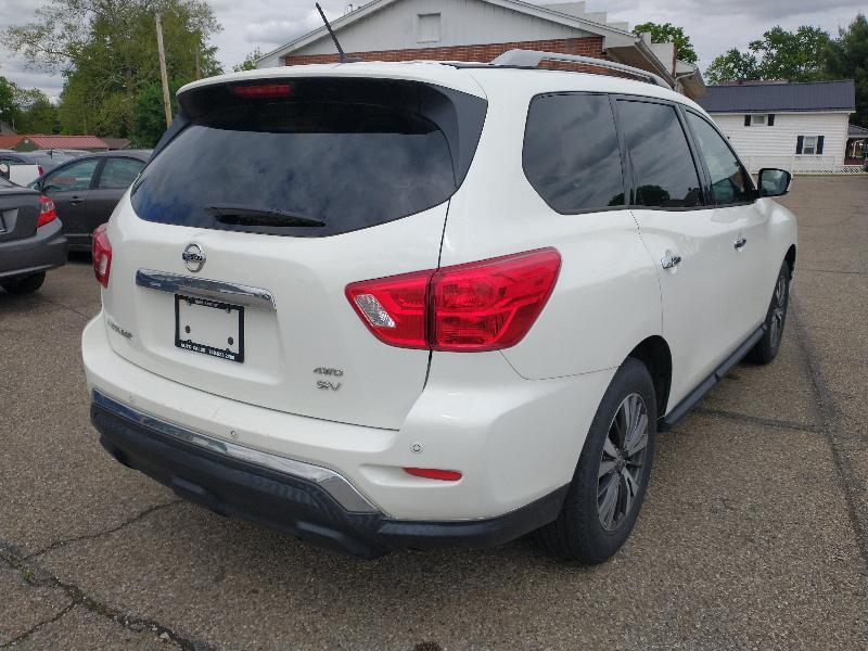 Nissan Pathfinder Platinum 4WD 2017