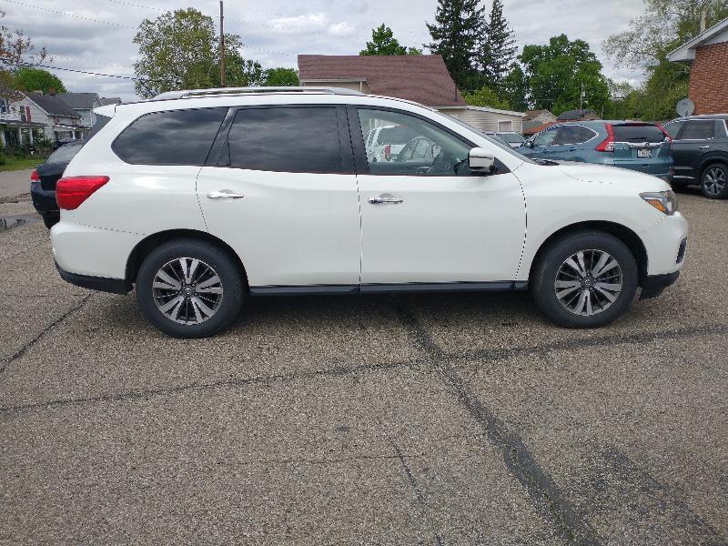 Nissan Pathfinder Platinum 4WD 2017