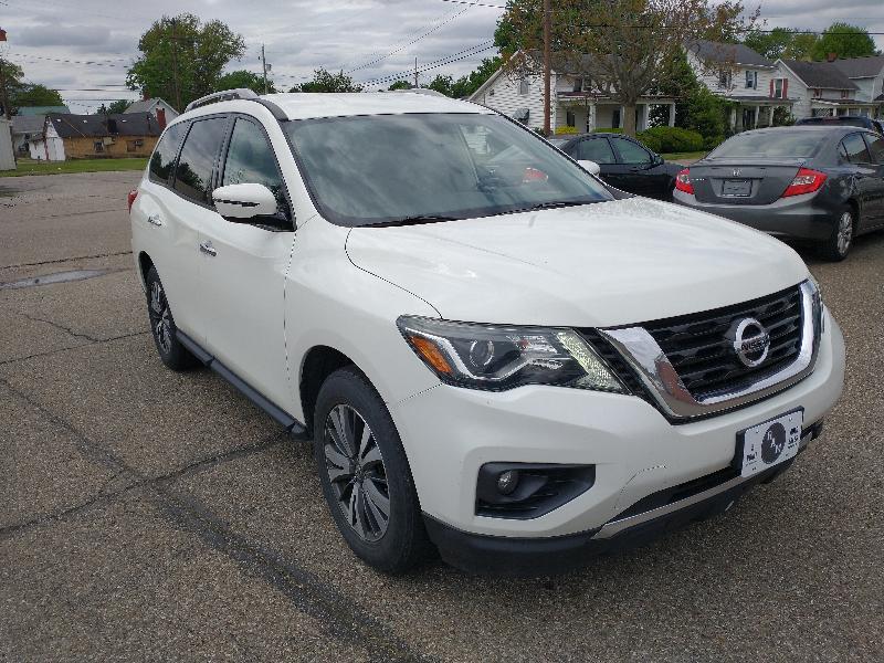 Nissan Pathfinder Platinum 4WD 2017
