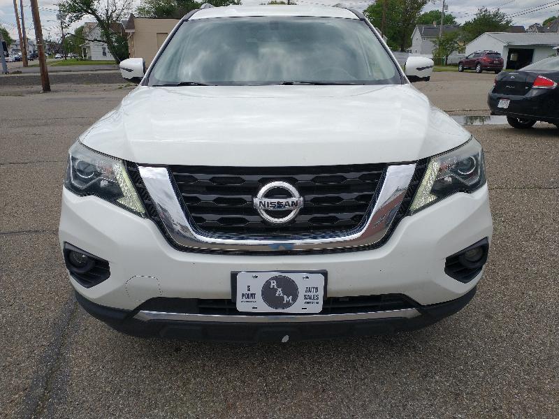 Nissan Pathfinder Platinum 4WD 2017