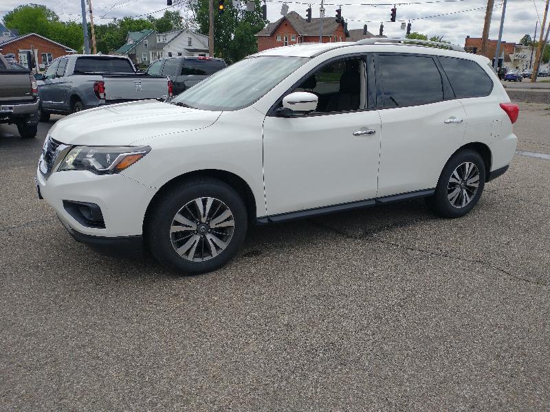 Nissan Pathfinder Platinum 4WD 2017
