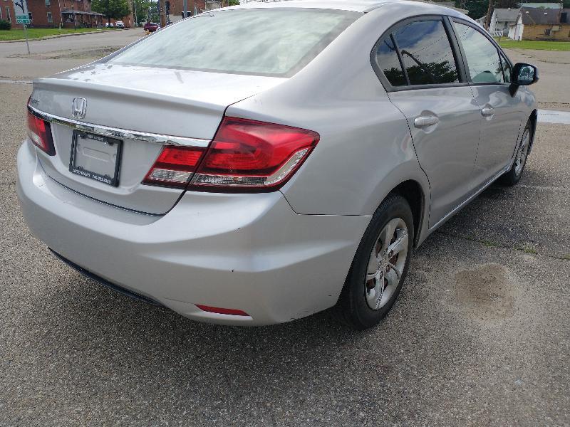 Honda Civic LX Sedan 5-Speed AT 2013