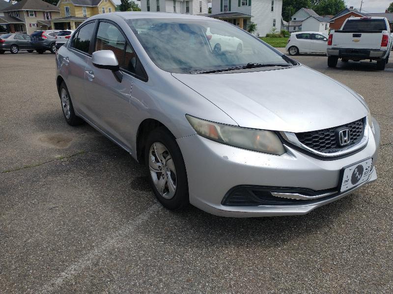 Honda Civic LX Sedan 5-Speed AT 2013