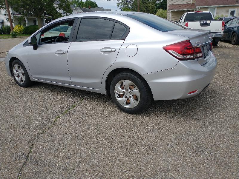Honda Civic LX Sedan 5-Speed AT 2013