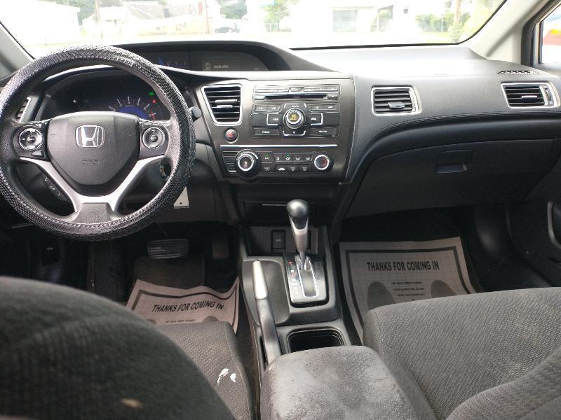 Honda Civic LX Sedan 5-Speed AT 2013