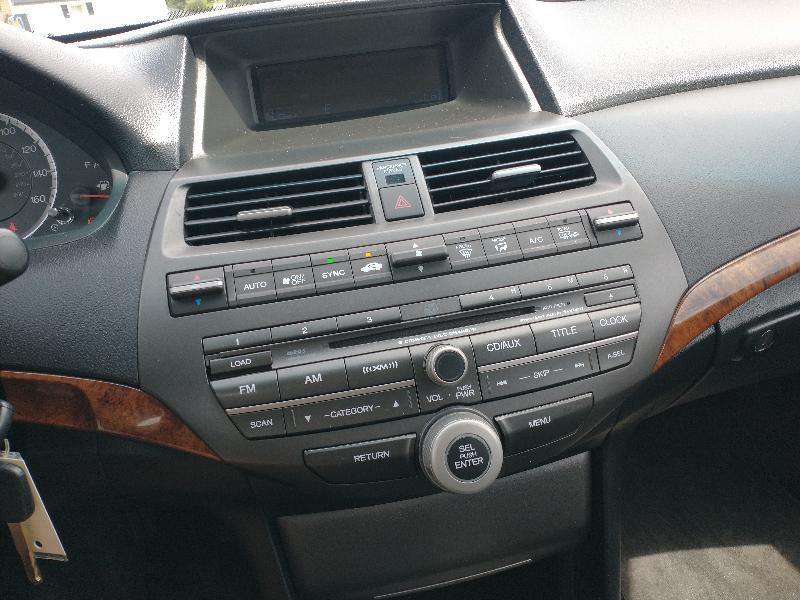 Honda Accord EX-L V6 Sedan AT 2012