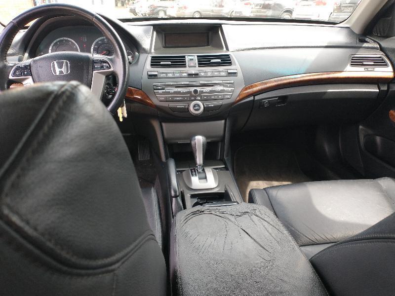 Honda Accord EX-L V6 Sedan AT 2012